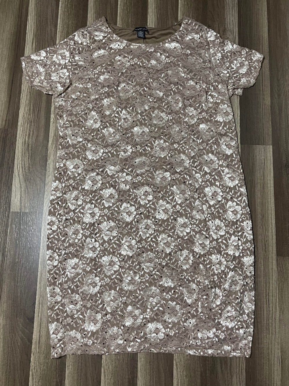 Candalite Women’s Floral lace fabric Dress Size 2x